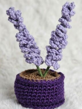 Crocheted Lavender Faux Floral Accent in Light Purple
